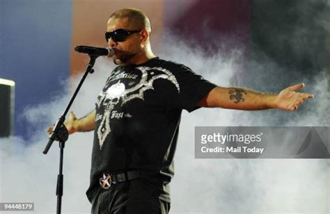 Vishal Dadlani Photos and Premium High Res Pictures - Getty Images