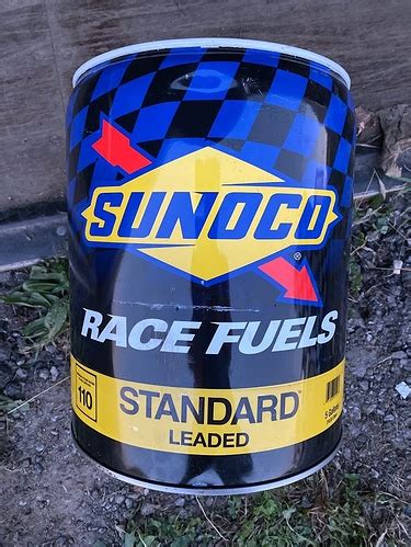 Sunoco Standard 110 Race Fuel vs VP 110 Racing Fuel - 2 Stroke Kart ...