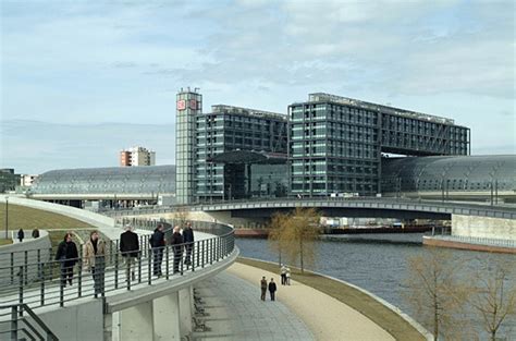 Berlin Central Station - Data, Photos & Plans - WikiArquitectura