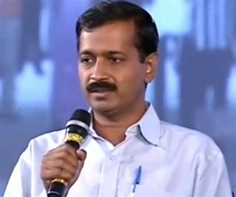 Arvind Kejriwal Biography - Childhood, Life Achievements & Timeline