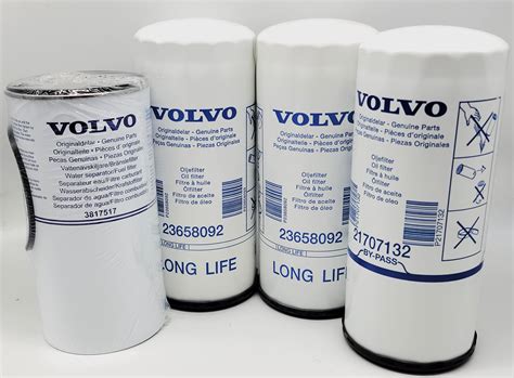 D16 Volvo Truck 85132689 Engine Filter Kit for D11 D13 Car & Truck Fuel Filters