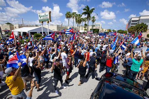 Cuba protests against government - U.S rallies behind nation