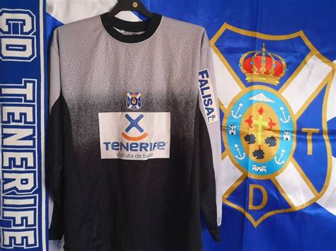 Tenerife 2005-06 GK Kit