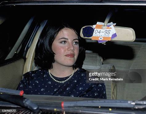 1,538 Monica Lewinsky 1990s Stock Photos, High-Res Pictures, and Images - Getty Images