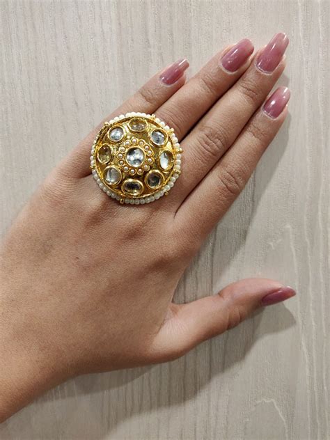 Kundan Ring – Dazzle Up