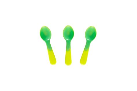 Plastic Manufacturing - Color Changing Tasting Spoons