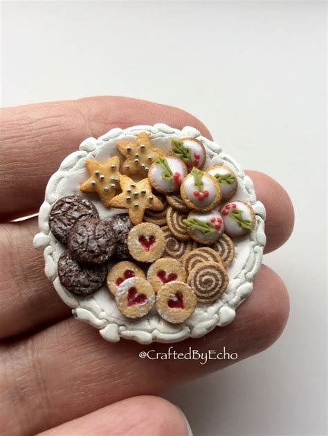 Dolls House Miniature Food - 1:12 Scale, Christmas Cookies on platter | Ton essen, Tiny food ...