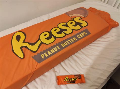 I made a giant Reese's bar! It is x7 size and took many hours to complete, hope you like it! : r ...