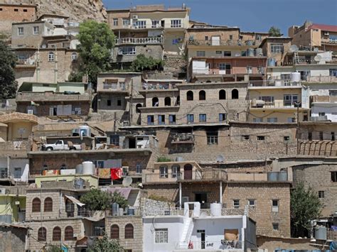 As Iraq Concrete Jungle Swelters, Ancient Stone Houses Stay Cool