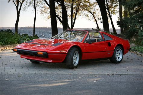 Magnum P.I. Ferrari 308 GTS | Magnum pi ferrari, Magnum pi, Ferrari