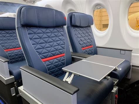 Seat map Airbus A220-100 "Delta Air Lines". Best seats in the plane