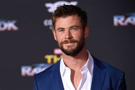 I Tried Chris Hemsworth's Infamous 'F*ckboi' Beard & It Was A Complete ...