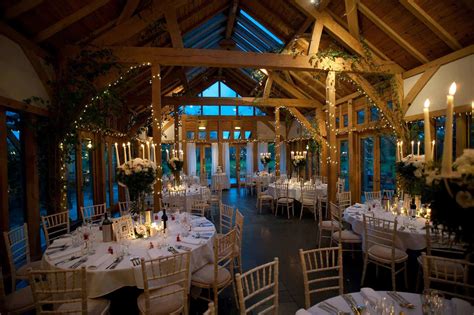 Wedding Barn Cheshire | 5* Wedding Venue - The Oak Tree Of Peover