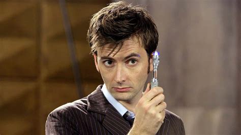 David Tennant Coming Back To Doctor Who, But As A Different Doctor? | GIANT FREAKIN ROBOT