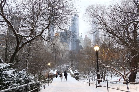 NYC, DC break more than 700-day snow droughts with biggest storm in 2 ...