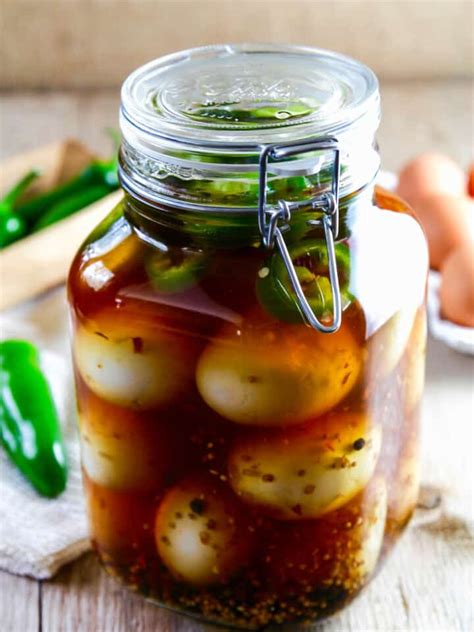 Pickled Eggs Recipe - Delicious Table