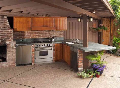 What Does it Cost to Build an Outdoor Kitchen in 2024? | Checkatrade