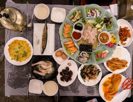 Korean Dinner Table Manners: Rules of Dining Etiquette