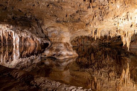 Luray Caverns - Amazing America