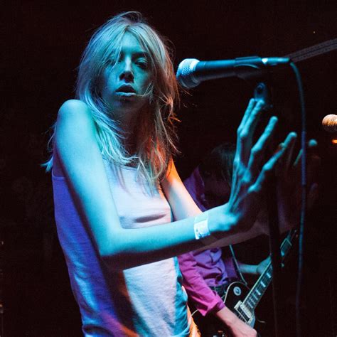 Arrow De Wilde - Starcrawler - part of the new guard - refreshing raw music Arrow, Thinspo ...