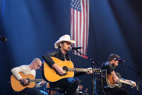 Top 5 Country Songs Honoring the American Flag - Hollywood Entertainment News