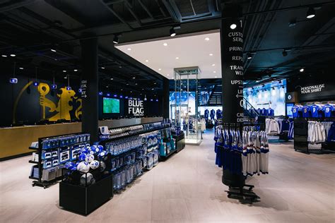 FC Chelsea Megastore | Architekten und Innenarchitekten aus ...