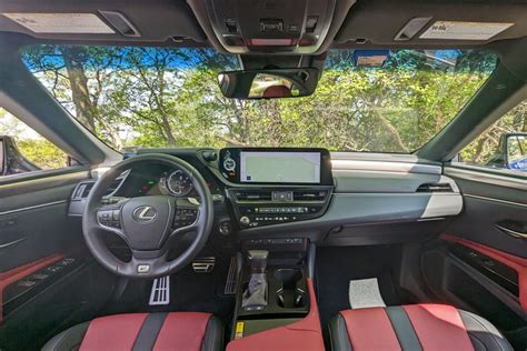 2025 Lexus ES Hybrid: 188 Interior Photos | U.S. News