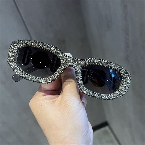 Classic Vintage Rhinestone Sunglasses – Weekend Shade Sunglasses