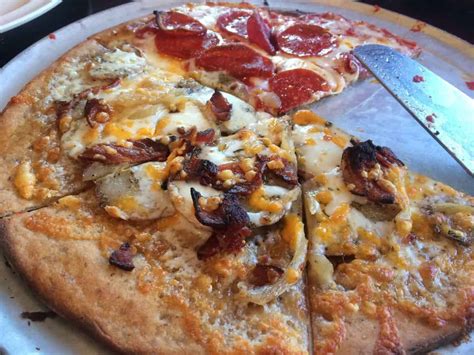 Mellow Mushroom Pizza Restaurant Review - This Vivacious Life