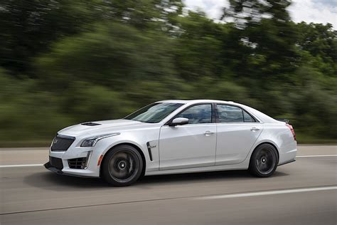 Every 2017 Cadillac ATS-V And CTS-V Brings Free Performance Driving Training - autoevolution