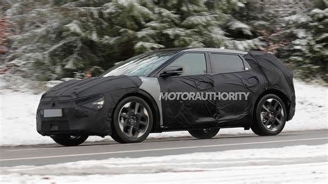 2025 Kia EV6 GT spied with updates