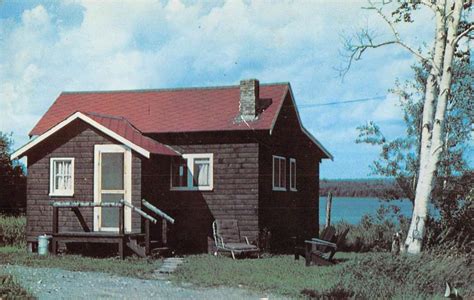 Rangeley Lakes Maine Verrills Deluxe Cabins Vintage Postcard K52794