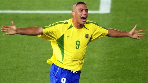 ronaldo brazil star footballer almost forgotten — Steemkr