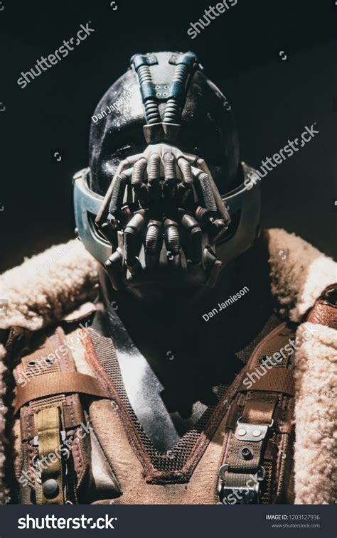 5 Bane Tom Hardy Images, Stock Photos & Vectors | Shutterstock