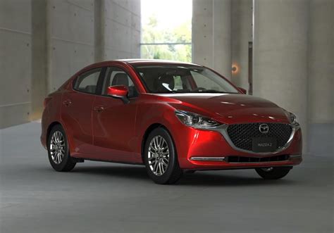 Mazda 2 sedán 2023 en México diseño exterior color rojo - Autos Actual México