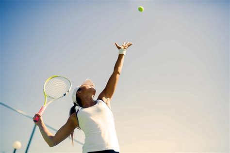 How to Smash Your Serve in Tennis Like a Pro - The Tennis Mom