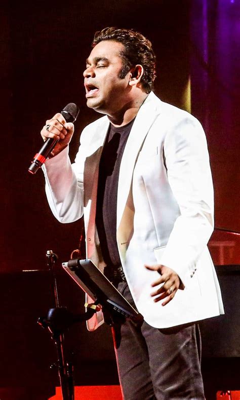 Review: A. R. Rahman, Full of Bollywood Hits at the Beacon - The New York Times