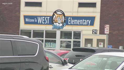 West Seneca School District unveils hybrid learning plans | wgrz.com