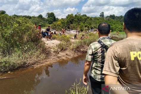 Polisi Bangka Barat hentikan tambang liar bijih timah di Desa Peradong - ANTARA News