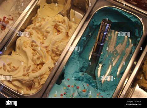 ice cream parlor with different flavors of icecream Stock Photo - Alamy