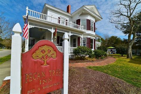 Pet Friendly Bed & Breakfasts in Salter Path, NC - BringFido