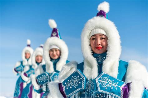 27 Photos Of Life Inside Oymyakon, The Coldest City On Earth