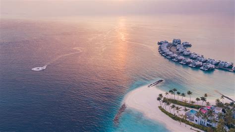 A COVID-19 Travel Guide to the Maldives | TravelAge West