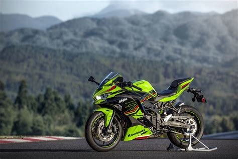 Llega la Kawasaki Ninja ZX-4R, la pequeña deportiva más radical y ...