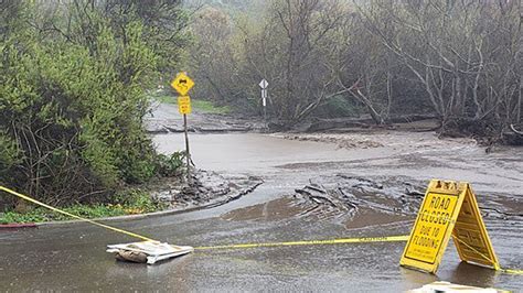 Southern California storms: Evacuation orders lifted in Woolsey Fire ...