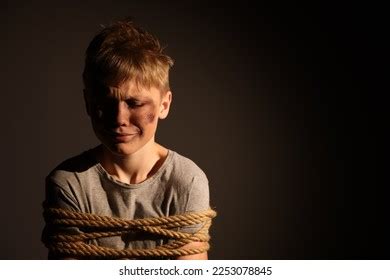 Punishment of a child tying up : 43 images, photos de stock, objets 3D et images vectorielles ...