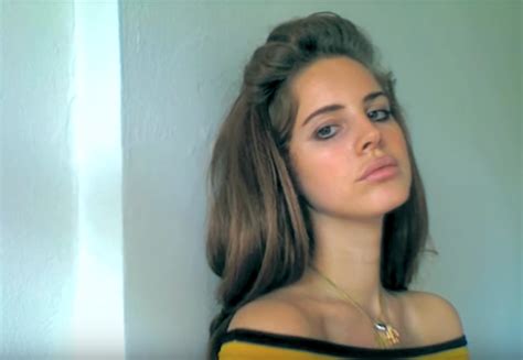 video: Lana Del Rey – “Video Games”