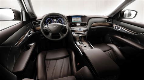 Ward’s Auto Rates 2011 Infiniti M56 For Best Luxury Interior