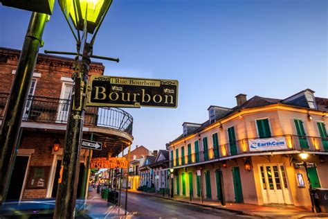 Bourbon Street, New Orleans: Ultimate Guide