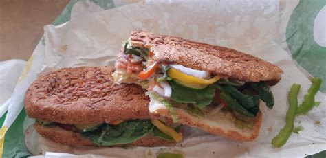 [I ate] Subway's veggie delite Subway, Sandwiches, Veggies, Recipes, Food, Vegetable Recipes ...